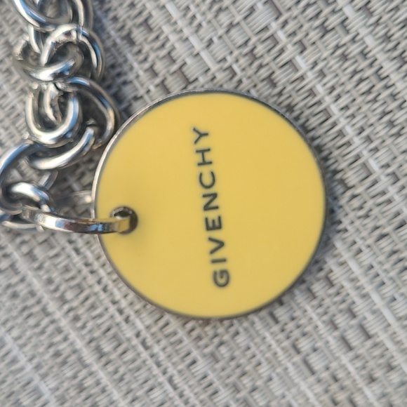 Givenchy yellow leather wallet or cross body on original chain - Picture 11 of 12